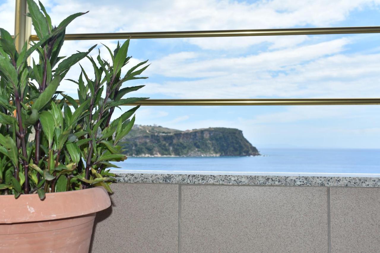 Ionio Rooms II Himare Eksteriør bilde
