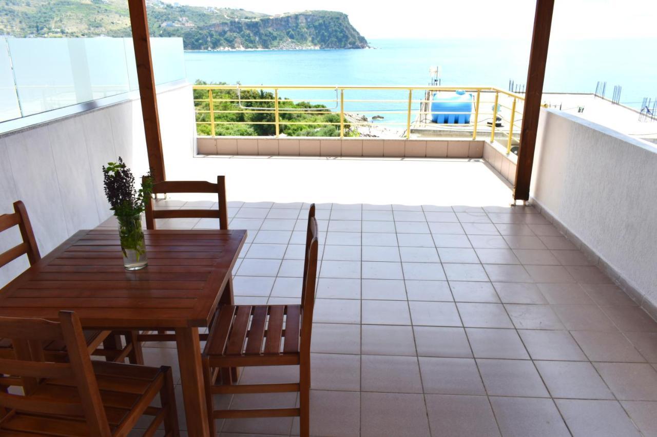 Ionio Rooms II Himare Eksteriør bilde